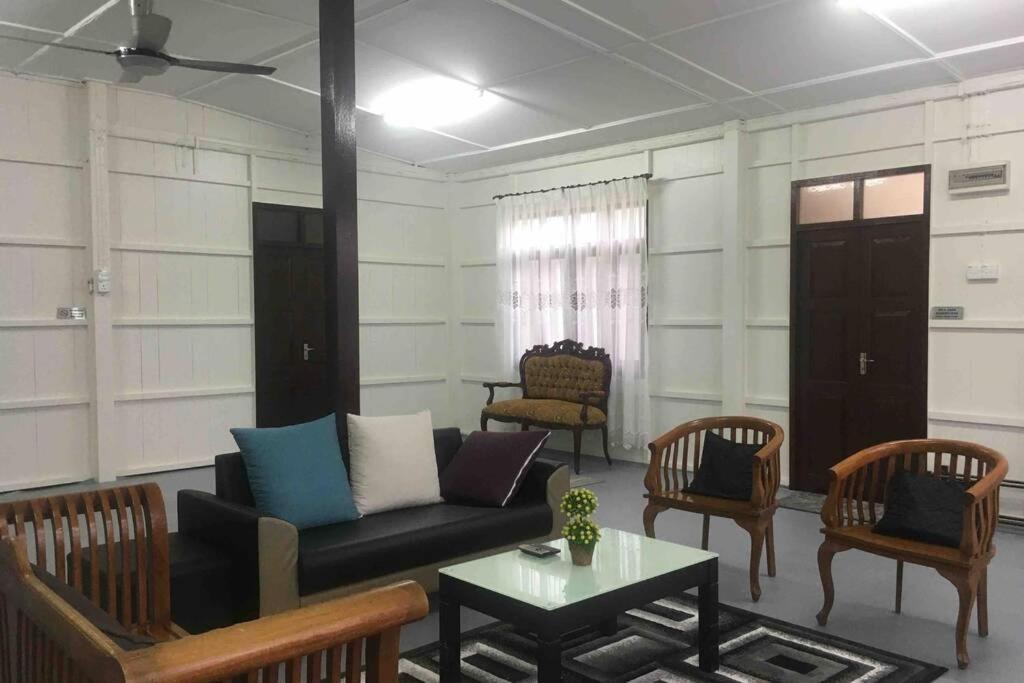 De Rhumaa Homestay Kuala Terengganu Kültér fotó